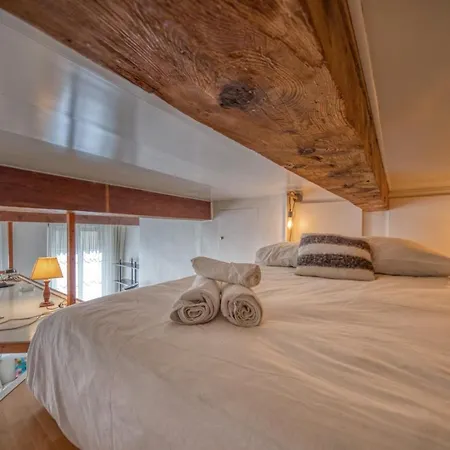 Atypique - Hypercentre / Place Aux Herbes Апартаменты *