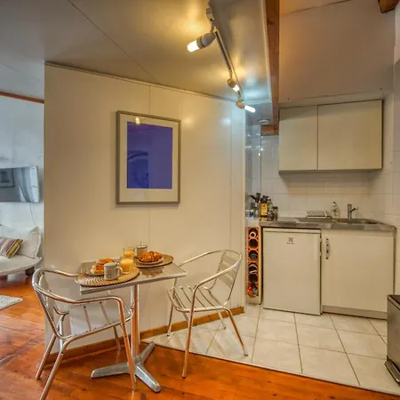 Apartment Atypique - Hypercentre / Place Aux Herbes